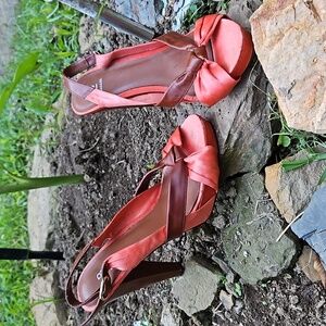 BAKERS Coral Orange & Brown Slingback Heels